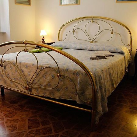 Cisanello Guesthouse Pisa Bagian luar foto
